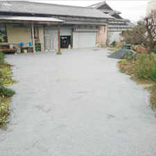 チップ砕石 砂利敷き詰 敷き均し工事-04